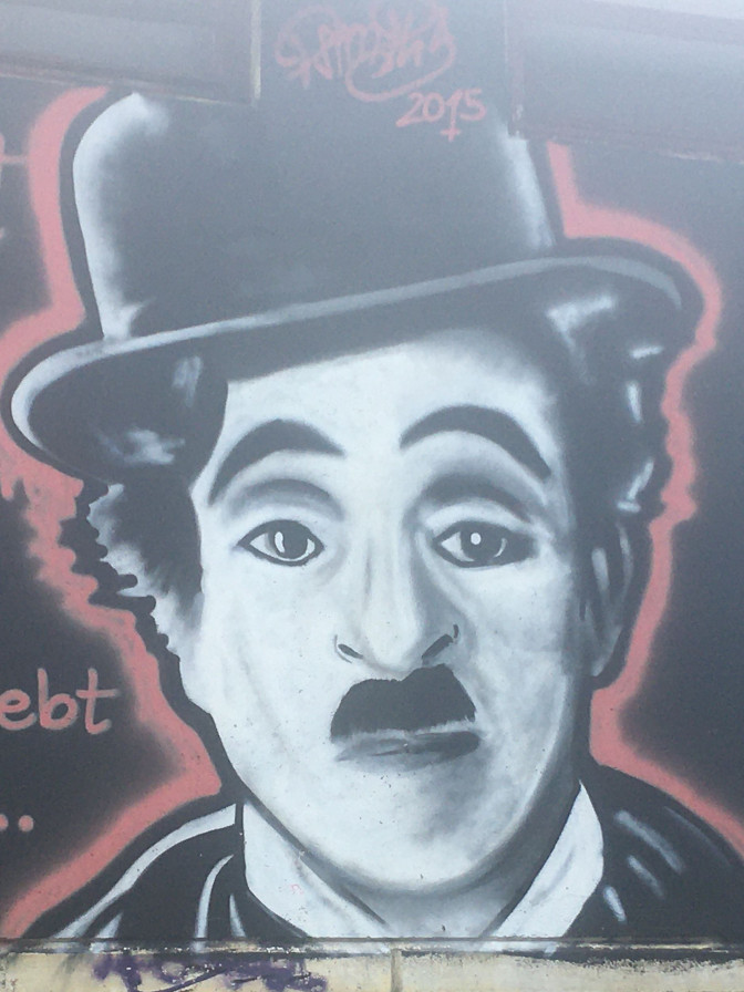  Charlie Chaplin in Der große Diktator (1940)
 