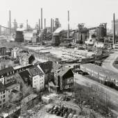  Bernd und Hilla Becher  „Hüttenwerk Duisburg-Bruckhausen, Ruhrgebiet“ von 1999 8100 Euro