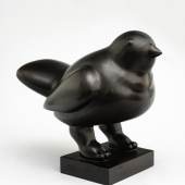 Fernando Botero  Uccello  2006 Bronze with brown patina 36 x 36 x 24 cm | 14.2 x 14.2 x 9.4 in