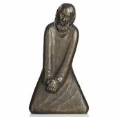 Ernst Barlach (1870 – 1938)  „Der Zweifler“, 1930. Bronze. Signiert.  50 x 26,5 x 20 cm  Schätzpreis: € 20.000 – € 30.000