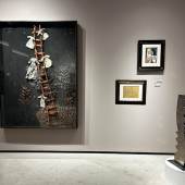 Jakobs Traum von Anselm Kiefer, Nature morte sur un guéridon (guitare et coupe de fruits) von Pablo Picasso (oben) und die Skulptur o.T. von Heinz Mack