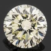 Loser natürlicher Brillant Circa 4,55 kt, IF/Yellow. IGI-Diamant-Report von 1993 vorhanden. Aufrufpreis:	28.000 EUR