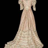 Sommerkleid der Kaiserin Elisabeth aus der Korfu-Garderobe © SKB_A. E. Koller