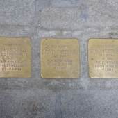 STOLPERSTEINE DER FAMILIE FRIEDMANN IN AUGSBURG  © Bayerische Staatsgemäldesammlungen, Foto: Anja Zechel