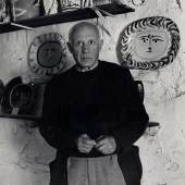 Porträt Pablo Picasso, um 1947, beide Stiftung Museum Schloss Moyland © VG Bild-Kunst, Bonn 2024